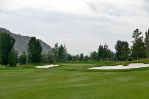 Valley Club (West) 1st Approach